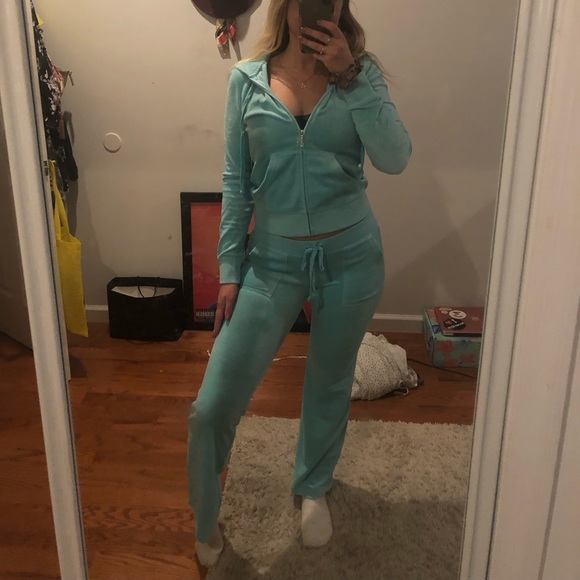 JUICY COUTURE 2 PIECE VELOUR TRACKSUIT SET - NEW - Picture 7 of 8